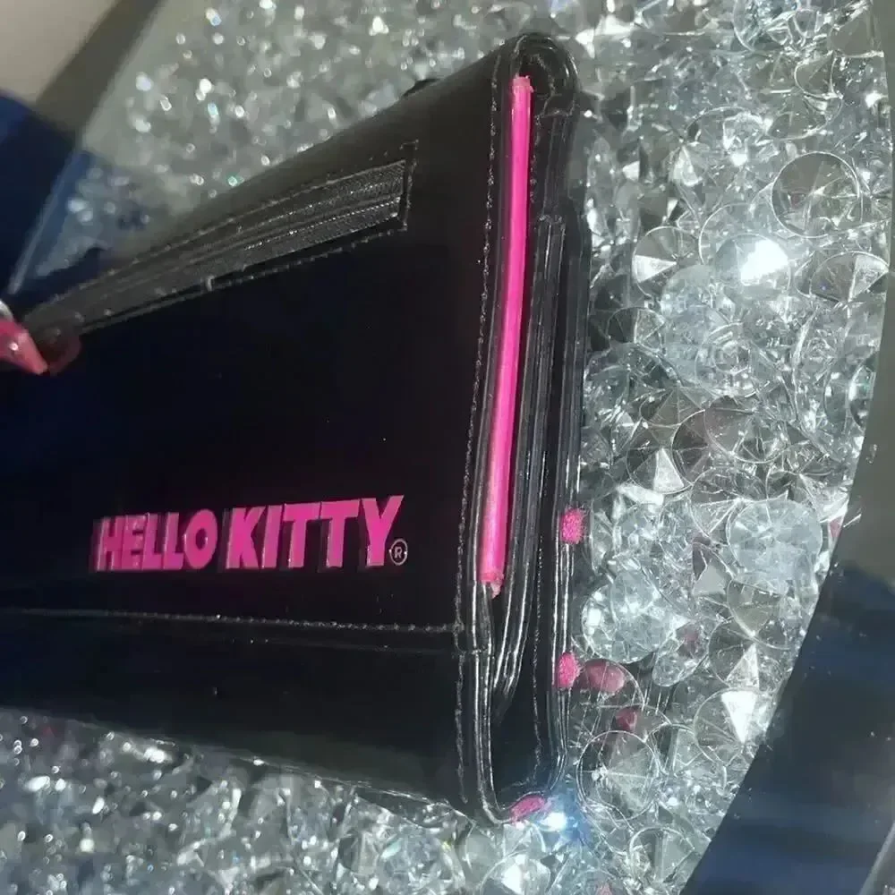 Hello Kitty face Sanrio Black and Pink patent Wallet sleek trifold kawaii